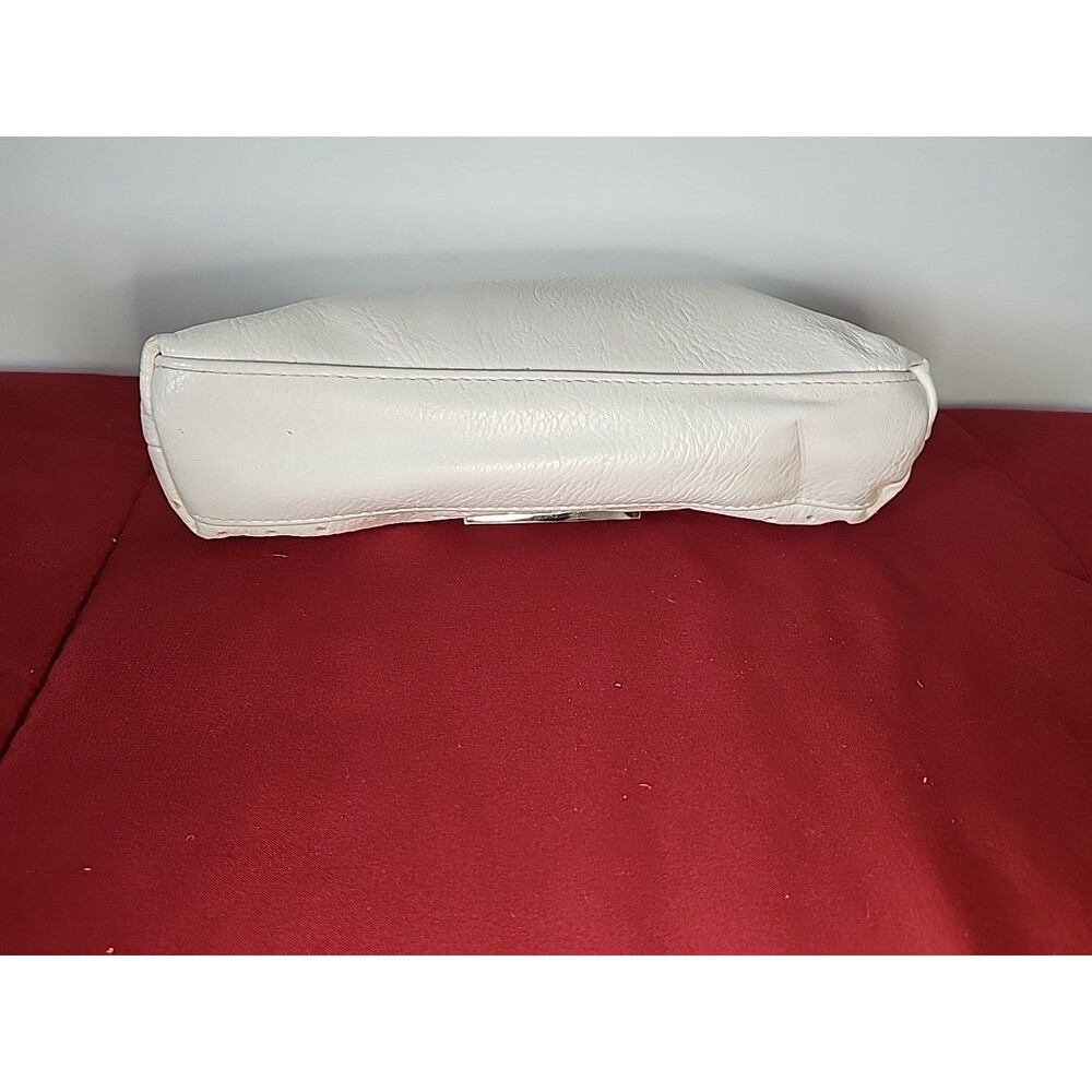 Victoria’s Secret White Gold Perforated Cosmetic Makeup Bag Pouch Zip - Picture 4 of 8